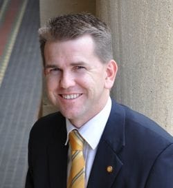 NEW SOLICITOR-GENERAL AND ELECTORAL COMMISSIONER FOR QLD NEW SOLICITOR-GENERAL AND ELECTORAL COMMISSIONER FOR QLD